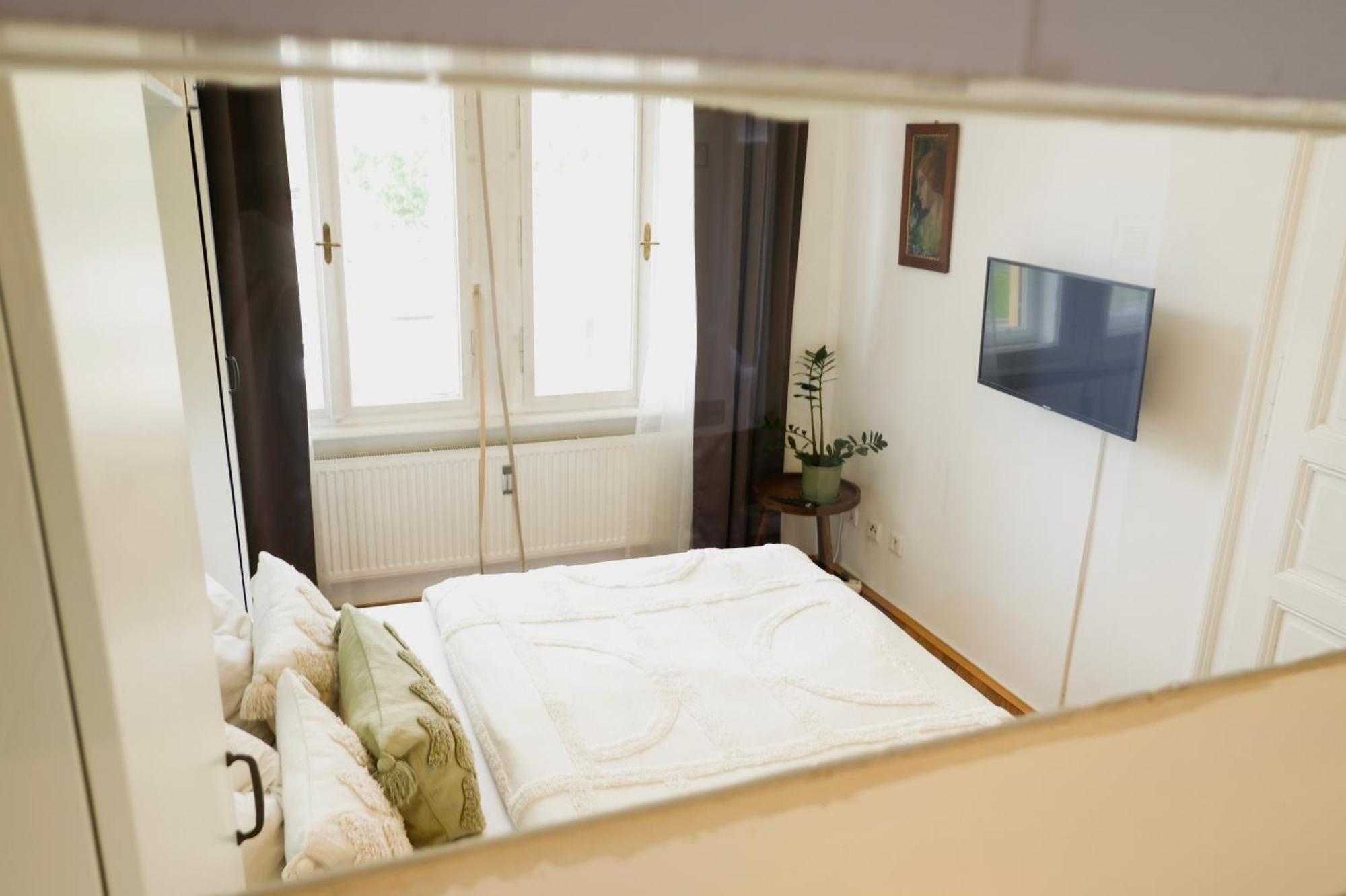 Stilvolles Apartment In Zentraler Lage - Free Parking Graz Exteriör bild
